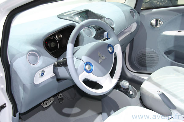 Gen�ve 2009 - Mitsubishi i MiEV prototype - Photo 3