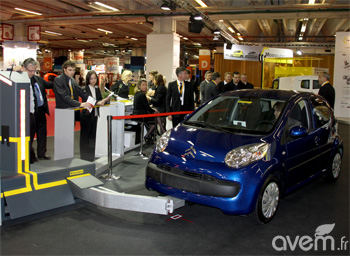 Modulowatt présente son système de recharge innovant AMARE au Mondial 2010 - Photo 1 Modulowatt présente son système de recharge innovant AMARE au Mondial 2010 - Photo 1