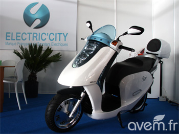 Scooter électrique - Electric’City présente un premier proto du Nipponia électrique à EVER - Photo 1 Scooter électrique - Electric’City présente un premier proto du Nipponia électrique à EVER - Photo 1