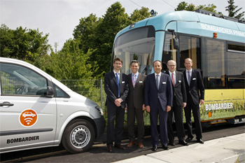 Charge par induction - Bombardier effectue des tests sur un VE et des bus électriques en Allemagne - Photo 1 Charge par induction - Bombardier effectue des tests sur un VE et des bus électriques en Allemagne - Photo 1