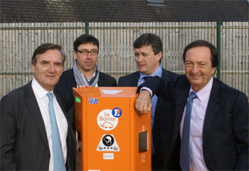 Hervé Borglotz, Président de DBT-CEV, et Michel Edouard Lecl Hervé Borglotz, Président de DBT-CEV, et Michel Edouard Lecl