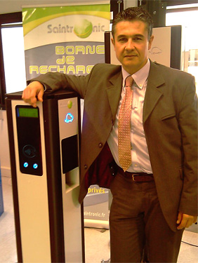 Grégory Malherbe, Directeur Général de Saintronic depuis 2004, répond aux questions de l'AVEM. Grégory Malherbe, Directeur Général de Saintronic depuis 2004, répond aux questions de l'AVEM.