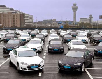 167 taxis Tesla S pour l’aéroport d’Amsterdam 167 taxis Tesla S pour l’aéroport d’Amsterdam