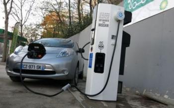 L’Aveyron se dotera de 75 bornes électriques d’ici 2016 L’Aveyron se dotera de 75 bornes électriques d’ici 2016