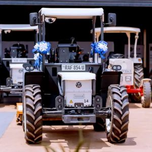 Rwanda : Location de tracteurs électriques Volkswagen avec conducteur